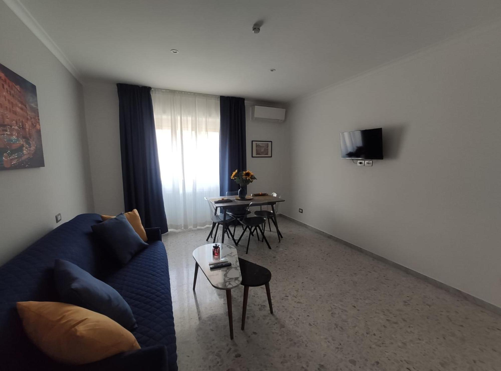 Hector Apartment Rom